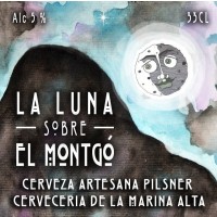 Marina Alta La Luna Sobre El Montgó